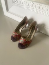 Peter Kaiser 38 5 Paisley