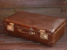 Alter kleiner  Koffer
