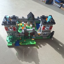 LEGO Minecraft 21127: Die