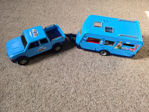 Playmobil city family pick - family,