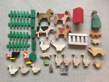 Holztiere Bauernhof Konvolut 33 Teile, davon 5 Ostheimer Figuren, 80er Jahre