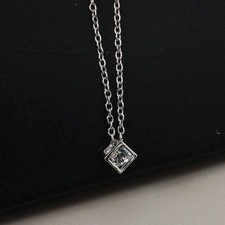 Halskette Würfel mit Diamant