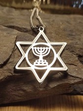 Jüdische Halskette in Silber Glaube Religion Davidstern Menora elegant modern