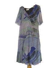 Elegantes Sommerkleid in