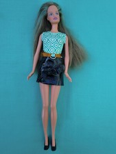 Vintage Barbie Salon Surprise