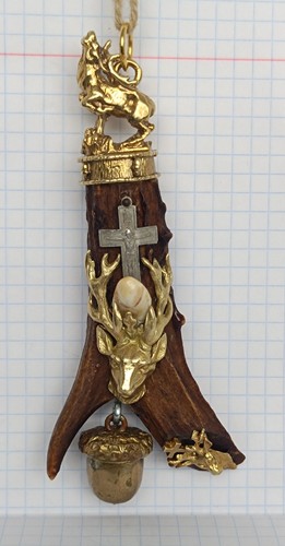 Großes charivari steigender - großes,