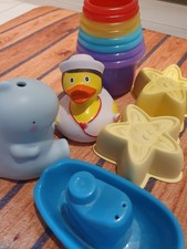 Badewannen-Spielzeug Baby Förmchen, Schiffchen, Becher, Entchen