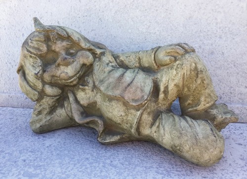 Gnom troll liegend - liegend, 44cm