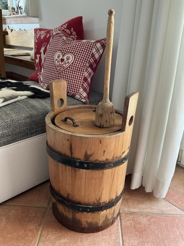 Altes sauerkrautfass aus - sauerkrautfass,