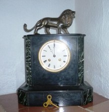 Marmoruhr Napoleon III Kaminuhr, Pendule, Pendeluhr inkl. Bronze Löwe