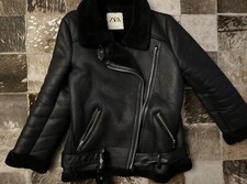 Zara Damen Biker Jacke mit Pelz Schwarz Gr. M wie Neu