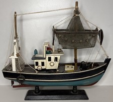 Altes Fischerboot Holzmodell -