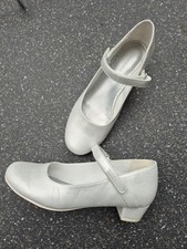 weiße Mädchen Schuhe