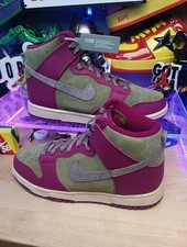 Nike Dunk High Dynamic Berry