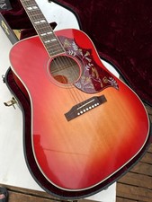 Gibson Hummingbird Quilt Maple