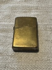 Älteres Zippo Benzinfeuerzeug 