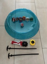 Battlearena und 7 Kampfkreisel  Beyblade Burst Set