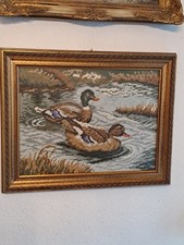 Gobelin, Stickbild, Ente Motiv Handarbeit mit Goldfarbenen Holzrahmen 50 X 38 
