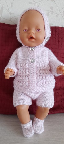 Handgestrickte puppenkleidung - handgestrickte,