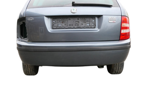 Skoda fabia kombi stufenhec - 6y,