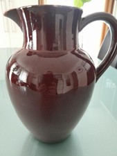 Brauner Keramik Krug Höhe 24