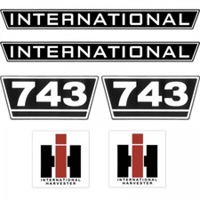 IHC International 743 Schwarz