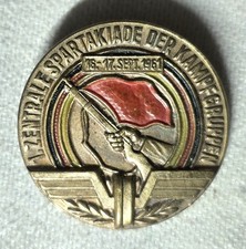 Altes Abzeichen 1961 DDR  1. zentrale Spartakiade der Kampfgruppen Anstecker