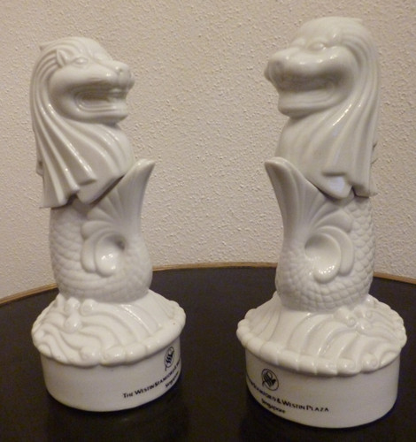 Zwei merlion vasen aus - ,