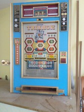 Spielautomat Rotamat Trianon aus den 1970ern - defekt -