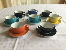 8 verschiedenfarbige