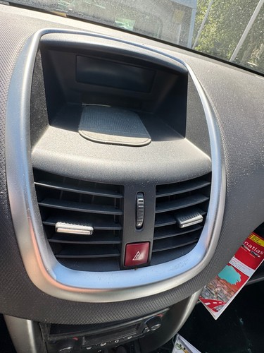 Radio mit displayeinheit - cd,