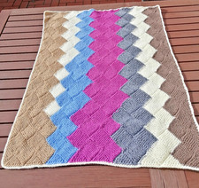 Gestrickte Babydecke