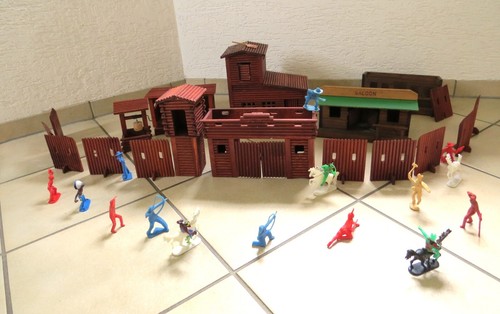 Ddr western fort - mit, plastik