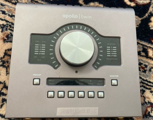Universal audio apollo twin - apollo,