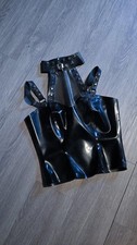 Latex Top Vollar Nieten O Ring