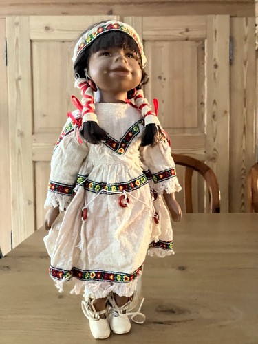 Indianerpuppe mit