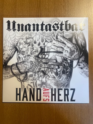 Unantastbar hand aufs - aufs, herz