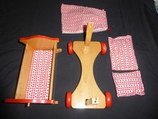 Puppenwiege von HABA aus Holz Nostalgie der 60ziger mit Baldachin und Bettwäsche