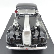 Signature Models 1:18 18140
