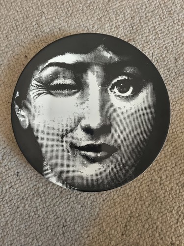 Fornasetti wall plate - fornasetti, tema