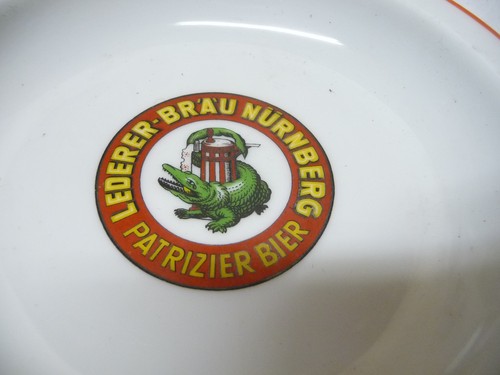 8126 alter aschenbecher - ,