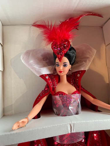 Barbie queen hearts - of,