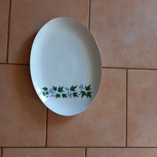 Servierplatte mit blumenmuster - servierplatte,