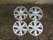 Original Toyota Yaris P13 Radkappen Satz 4-Stück 15 Zoll.42602-0D410.