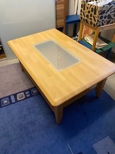 Couchtisch mit Boden zum Ablegen MASIV, hell, Glasplatte Milchglas in der Mitte