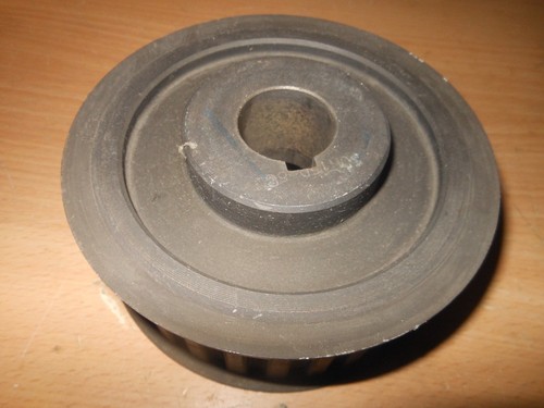 Zahnriemenscheibe 150 - 30,