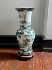 Chinesische Yen Yen Porzellan