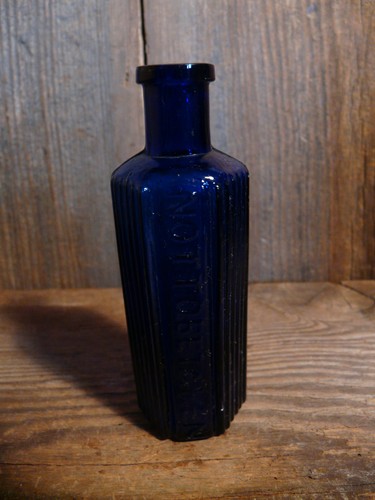 Gift kant flasche - gift,