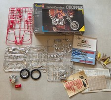 Revell 1:8 HARLEY-DAVIDSON