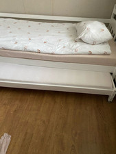 Gebrauchter bett Mit Bettkasten + Matratze Für Selbstabholer Preis VB